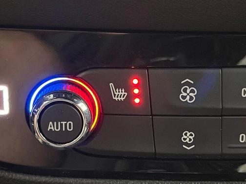 2023 Buick Enclave Essence FWD