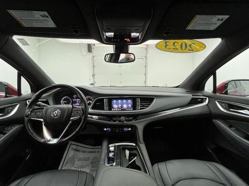2023 Buick Enclave Essence FWD