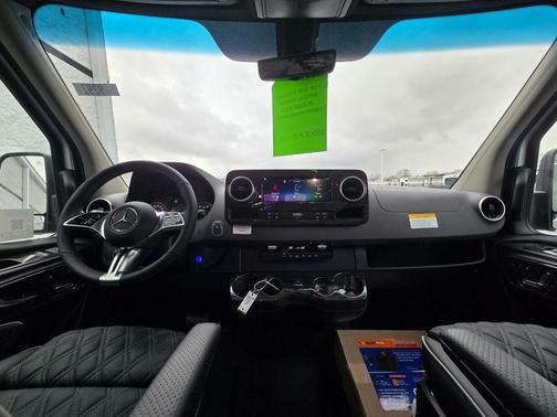 2025 Mercedes-Benz Sprinter 3500XD High Roof
