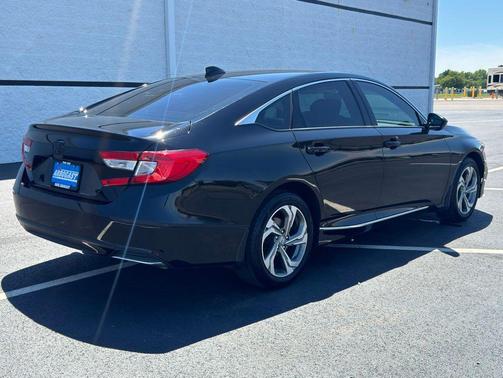 Crystal Black Pearl 2018 Honda Accord EX