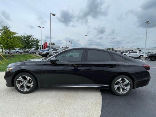 Crystal Black Pearl 2018 Honda Accord EX