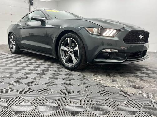 2016 Ford Mustang V6
