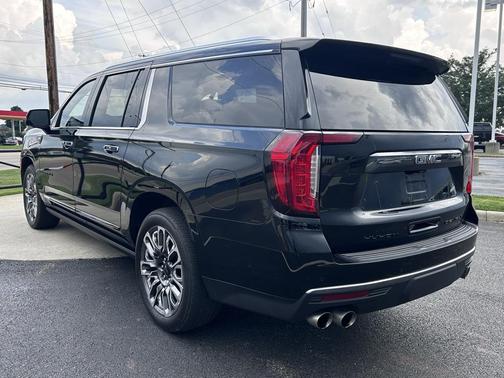 2024 GMC Yukon XL Denali Ultimate