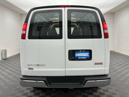 2025 GMC Savana 2500 Work Van