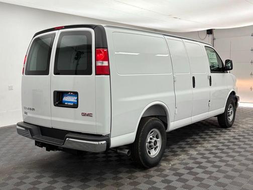 2025 GMC Savana 2500 Work Van