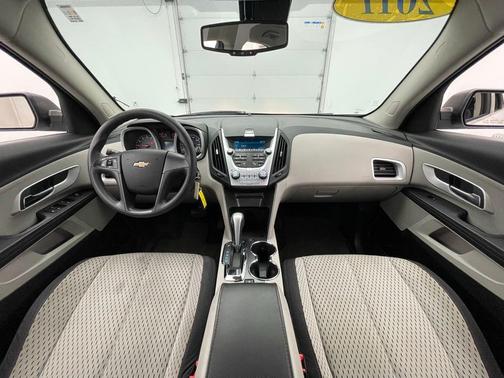 Summit White 2011 Chevrolet Equinox LS