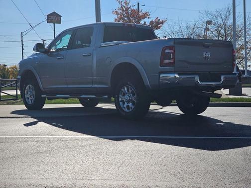 2020 RAM 2500 Laramie Crew Cab 4X4 6'4' Box