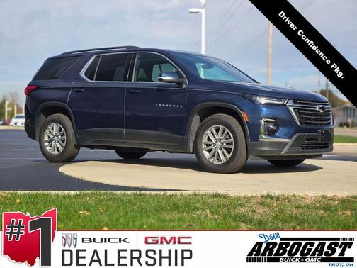 2023 Chevrolet Traverse LT Cloth