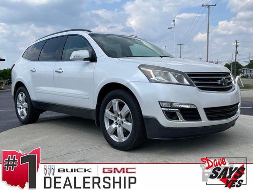 Iridescent Pearl Tricoat 2016 Chevrolet Traverse 1LT
