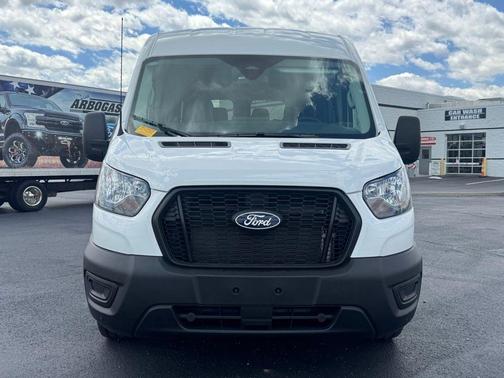 Oxford White 2026 Ford Transit-350 XL