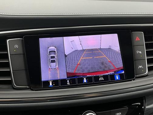 2024 Buick Enclave Essence FWD