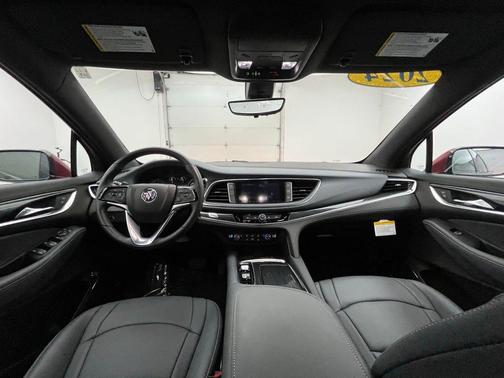 2024 Buick Enclave Essence FWD