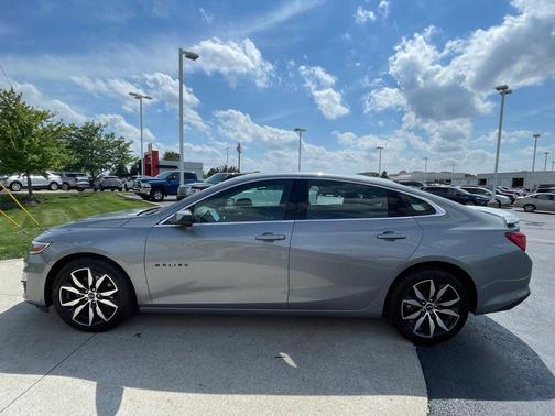 Sterling Gray Metallic 2023 Chevrolet Malibu FWD RS