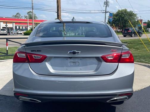 Sterling Gray Metallic 2023 Chevrolet Malibu FWD RS