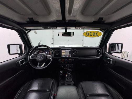 Billet Silver Metallic Clearcoat 2020 Jeep Gladiator Overland