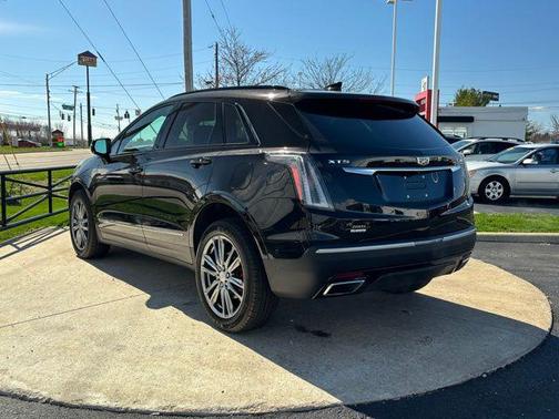 2024 Cadillac XT5 Sport