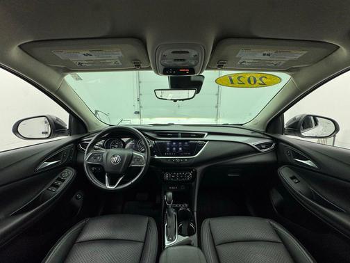 White Frost Tricoat 2021 Buick Encore GX Essence