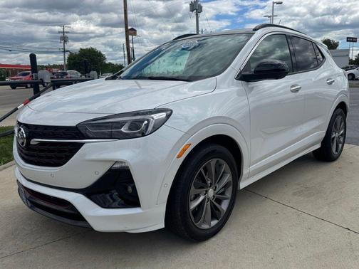 White Frost Tricoat 2021 Buick Encore GX Essence