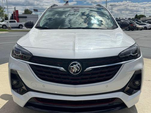White Frost Tricoat 2021 Buick Encore GX Essence