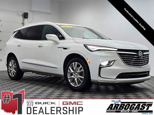 2024 Buick Enclave Essence FWD