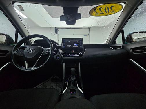 2022 Toyota Corolla Cross LE