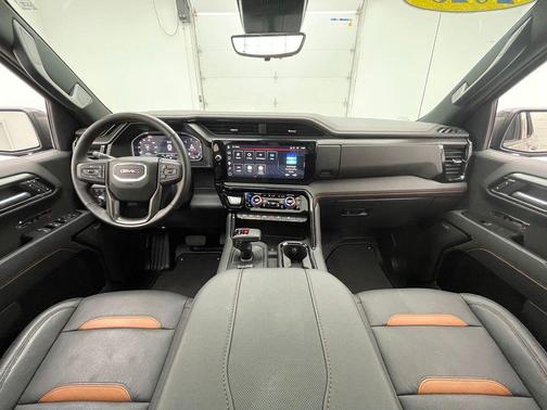 Onyx Black 2025 GMC Sierra 1500 AT4