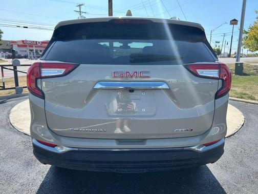 2022 GMC Terrain AWD AT4