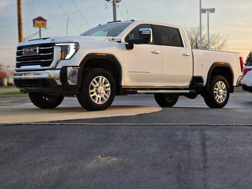 2024 GMC Sierra 2500 SLT