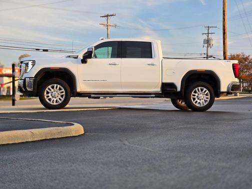 2024 GMC Sierra 2500 SLT