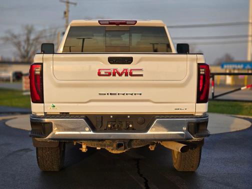 2024 GMC Sierra 2500 SLT