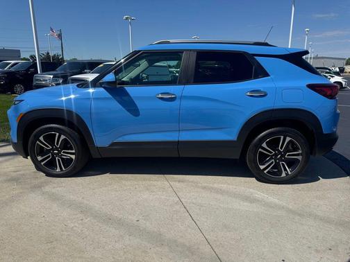 Fountain Blue 2024 Chevrolet Trailblazer LT