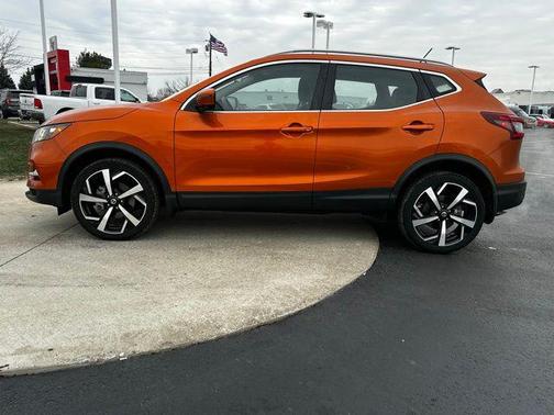 2022 Nissan Rogue Sport SL