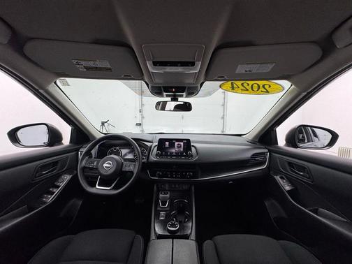 Gun Metallic 2024 Nissan Rogue S