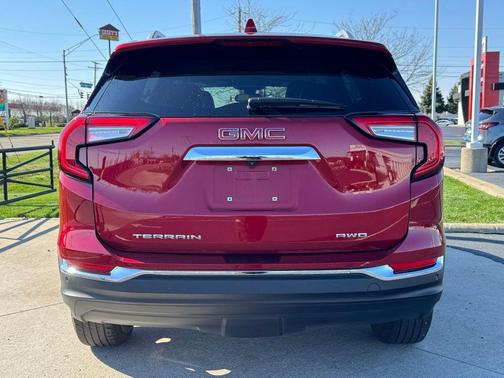 2024 GMC Terrain SLT