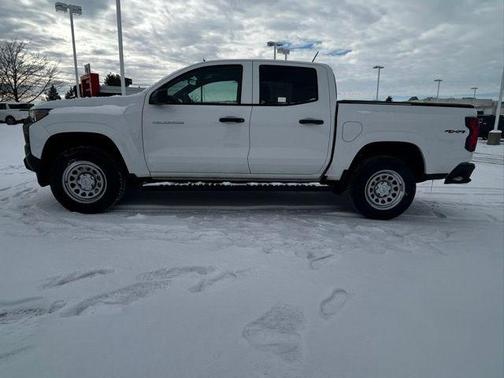 2025 Chevrolet Colorado WT