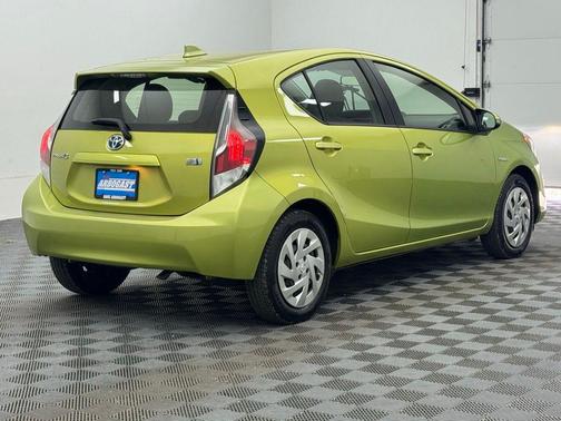 Electric Lime Metallic 2016 Toyota Prius c Four