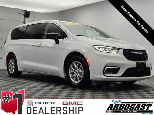 2024 Chrysler Pacifica Touring L