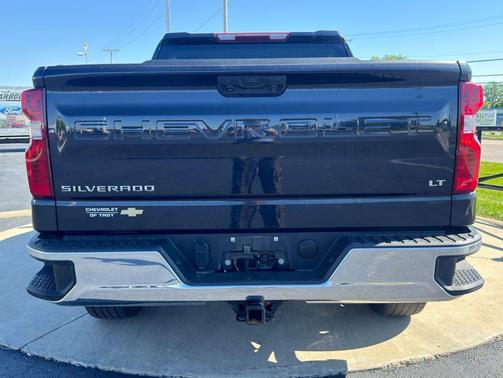 Dark Ash Metallic 2023 Chevrolet Silverado 1500 LT
