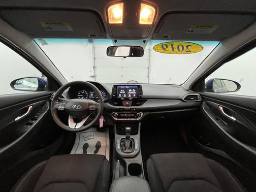 2019 Hyundai Elantra GT Base