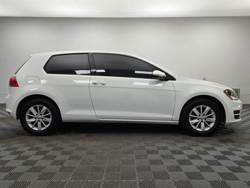 2015 Volkswagen Golf TSI S 2-Door