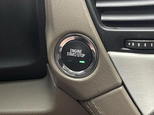 2017 GMC Yukon XL SLT