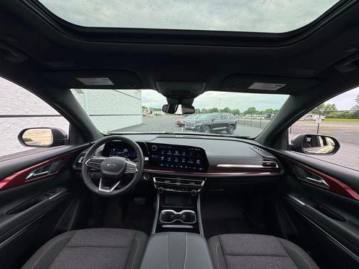 Mosaic Black Metallic 2024 Chevrolet Traverse AWD Z71