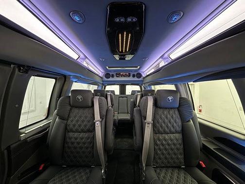 01u 2026 GMC Savana 2500 Work Van