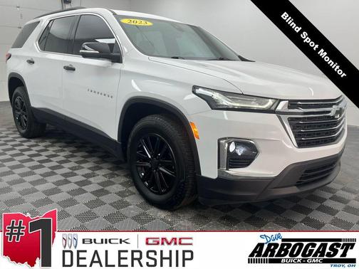 2023 Chevrolet Traverse LT Cloth