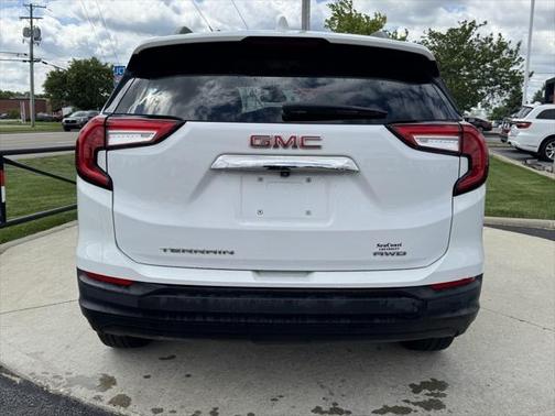 2022 GMC Terrain SLE