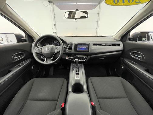 Crystal Black Pearl 2016 Honda HR-V EX
