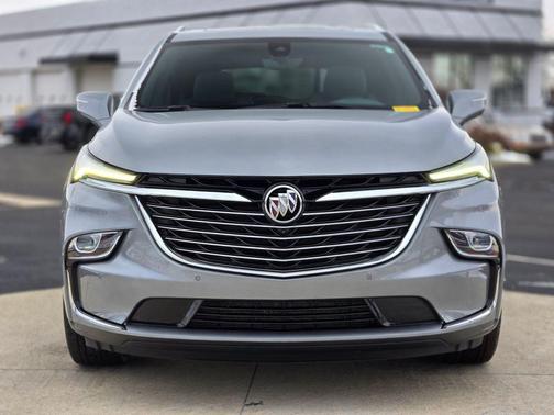 2024 Buick Enclave Essence FWD