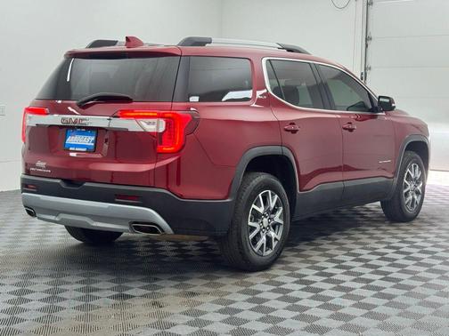 Volcanic Red Tintcoat 2023 GMC Acadia FWD SLT