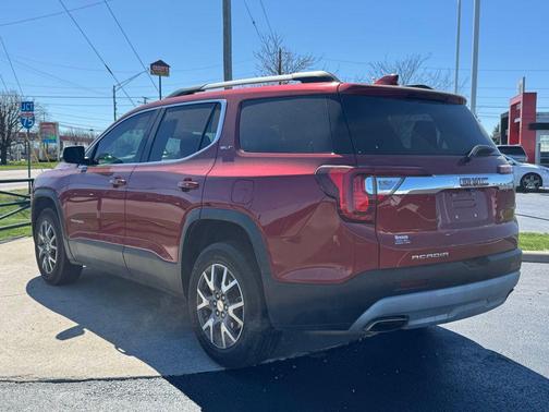 Volcanic Red Tintcoat 2023 GMC Acadia FWD SLT