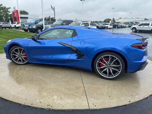 Elkhart Lake Blue Metallic 2023 Chevrolet Corvette Stingray w/2LT